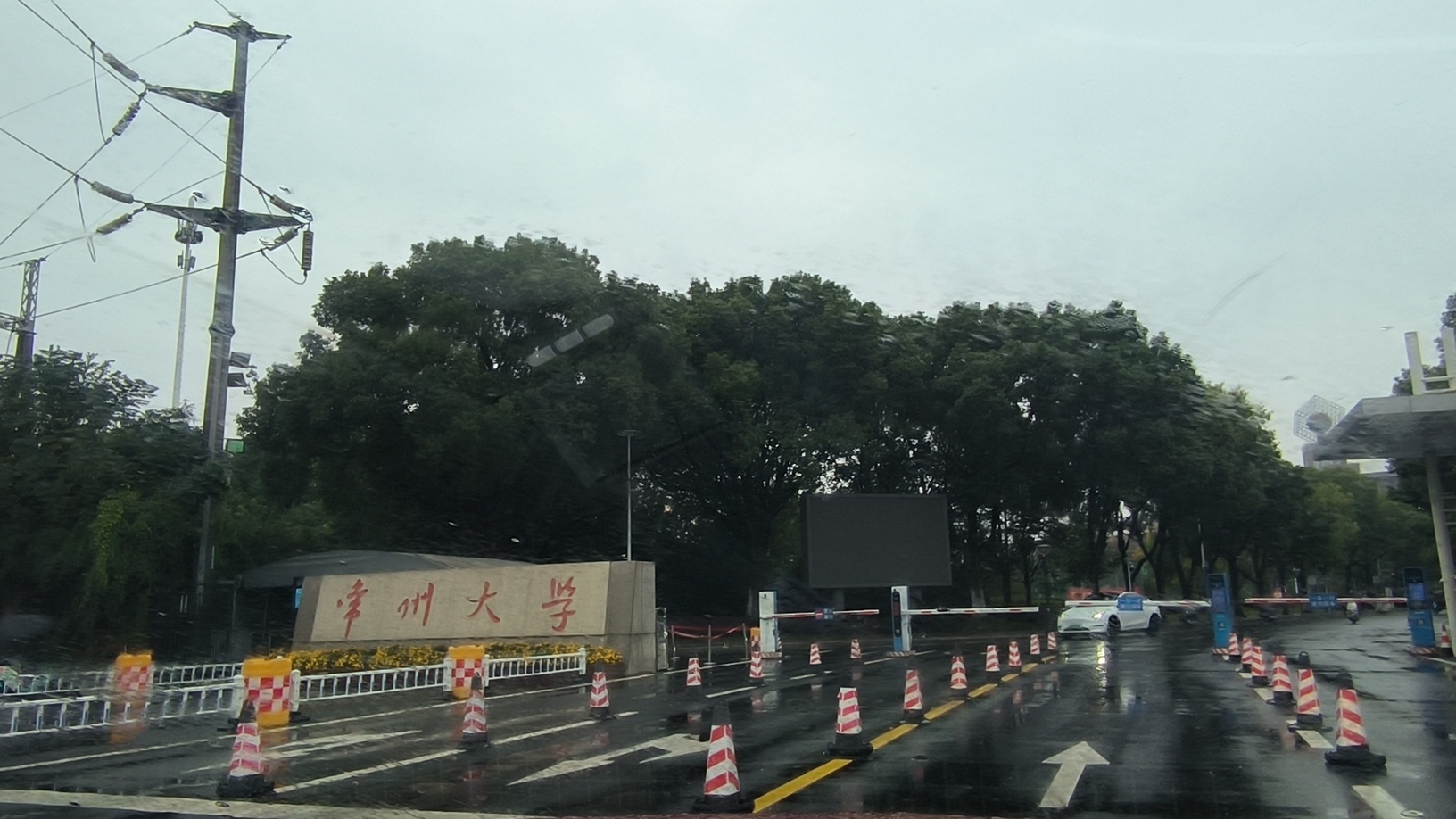 自動(dòng)接觸角測(cè)量?jī)x成功交付常州大學(xué)，助力前沿材料研發(fā)