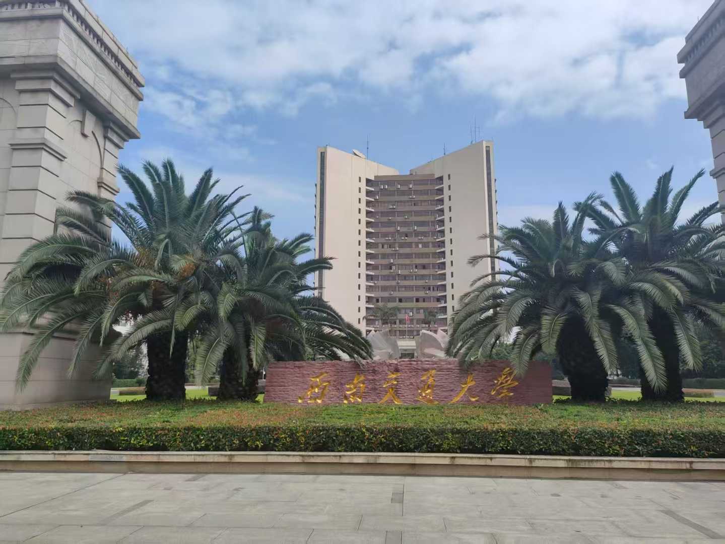 1756710086747179.jpg 1756710086747179.jpg